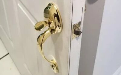 What to Do if Your Front Door Lock Doesn’t Latch Properly