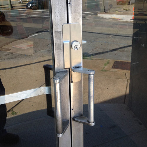 commercial latchguard