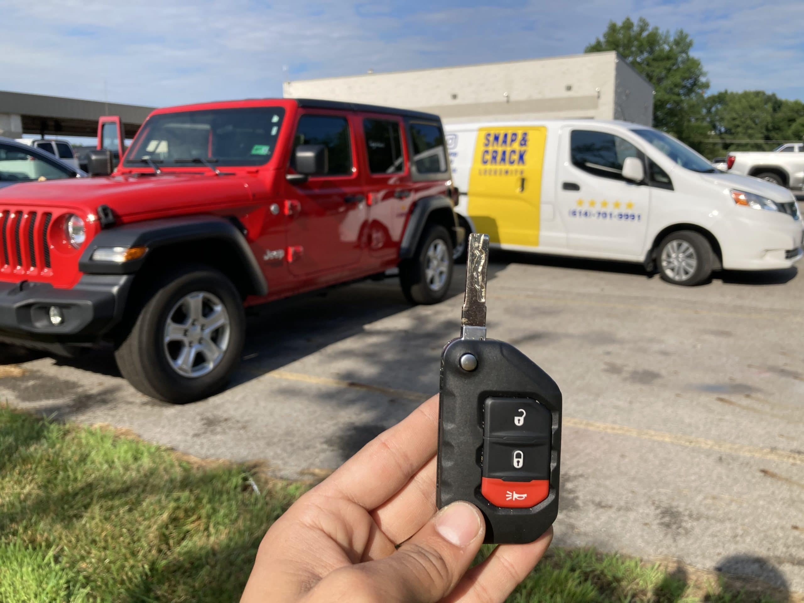 Cut and programmed a new flip key for a Jeep driver who lost theirs while out running errands.